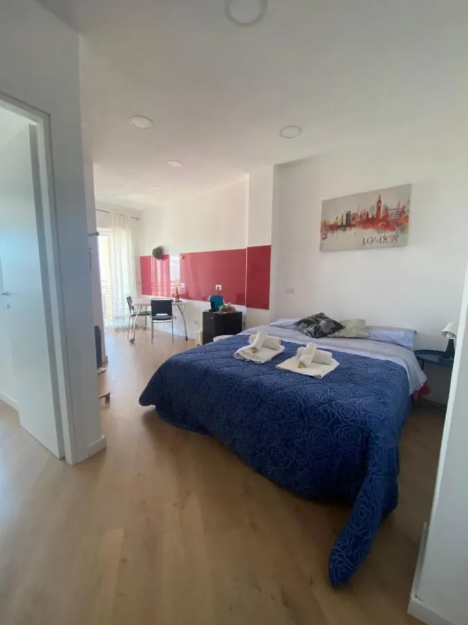 Onfire Suits: Appartamento Nel Cuore Di Napoli Apartamento